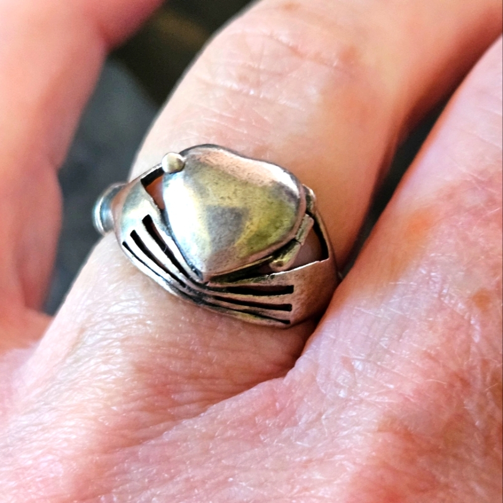 Vintage Rare Sterling Siver Heart in Hands Poison Ring